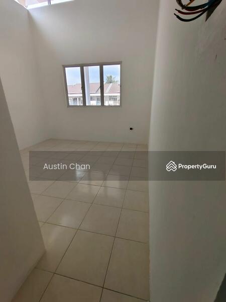 For Sale - Semi-D house at Taman Meru 38x107 4bilik 2bilik air CashBack 20k